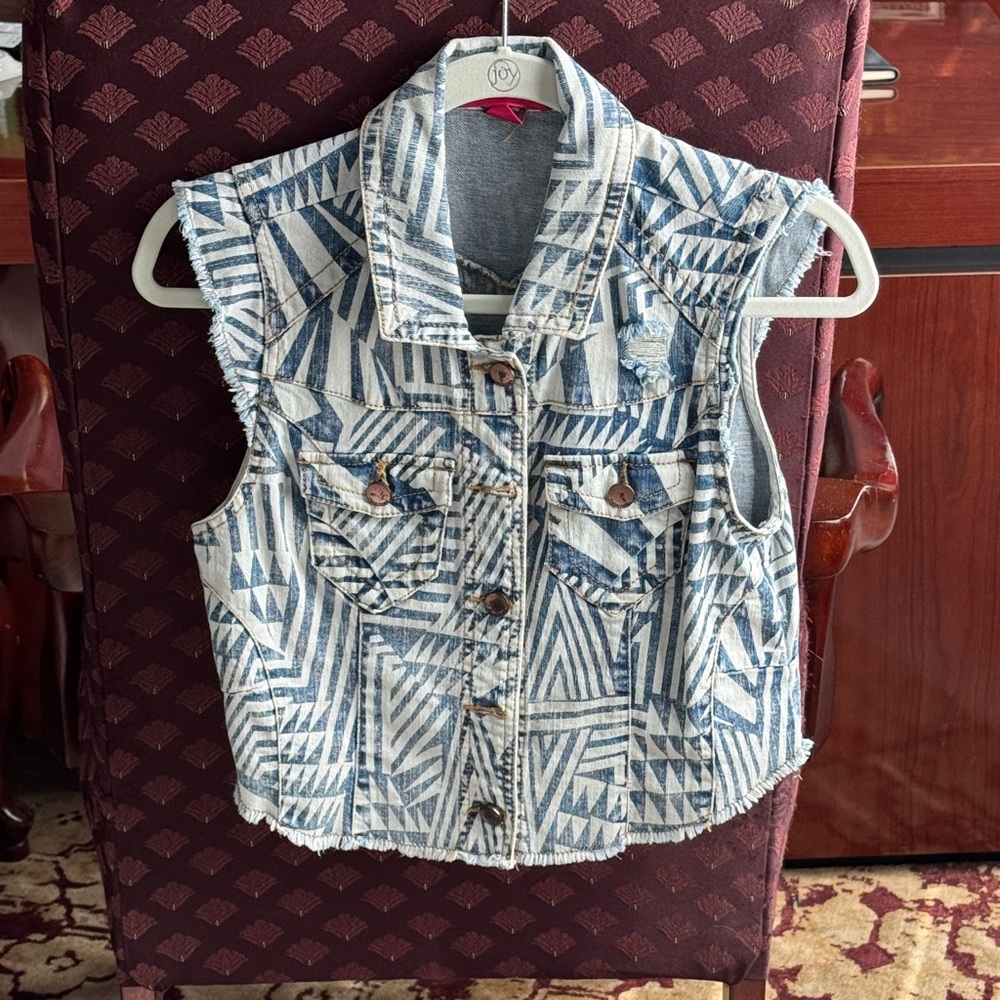 Tinseltown Denim Couture Blue Denim Vest (Small) - Picture 2 of 9
